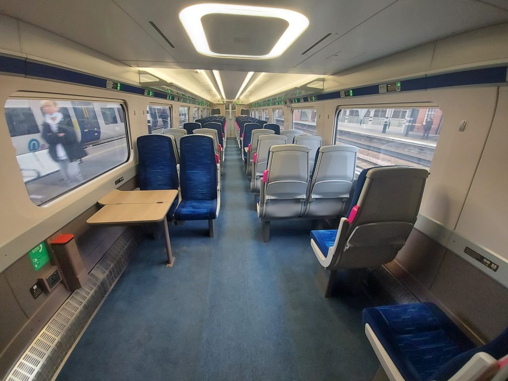 how to use the train - wheelchair space