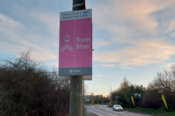 edinburgh airport to city centre - sign