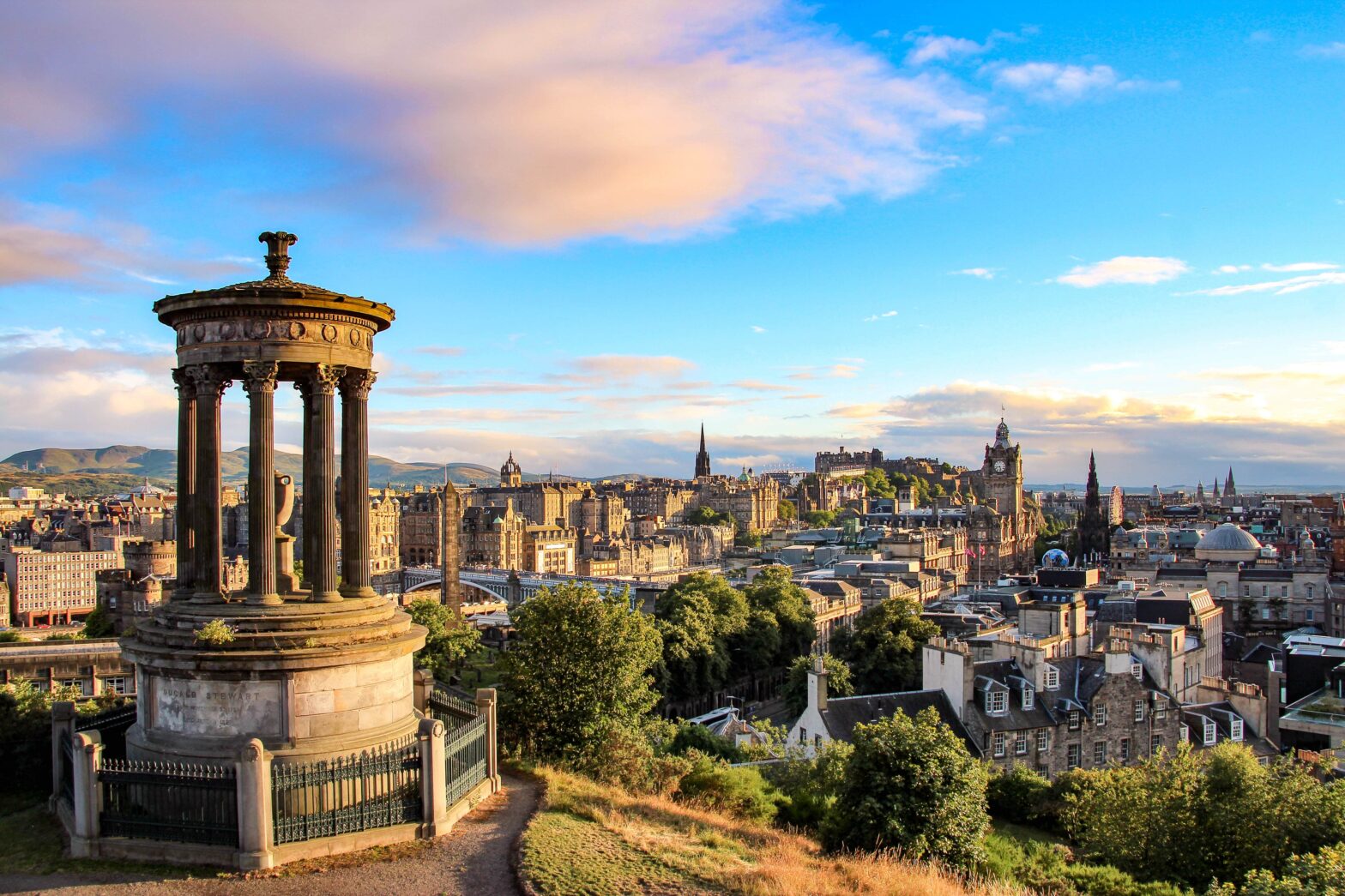 Edinburgh skyline