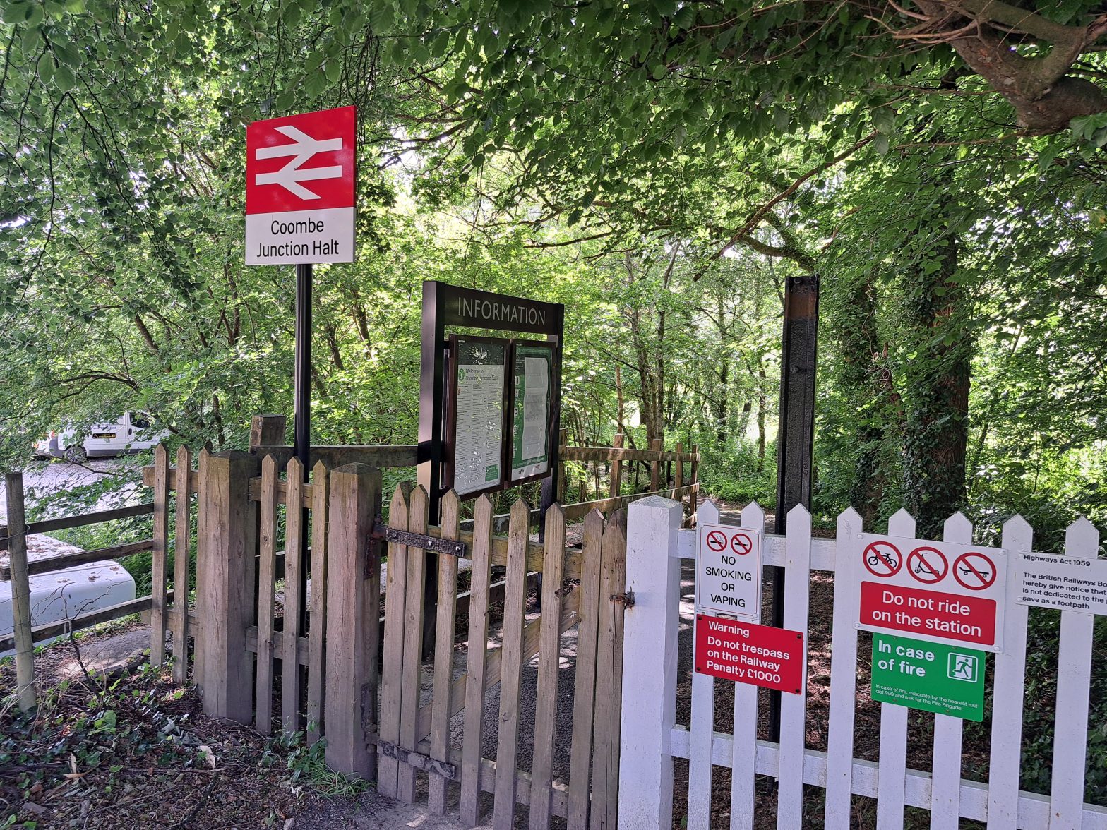 coombe junction halt entrance